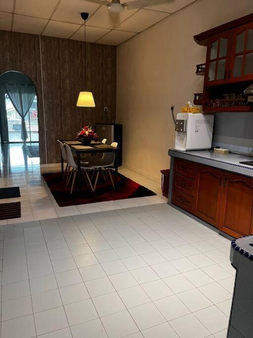Manjung Modern + Cozy Terrace Home Lumut Bagian luar foto