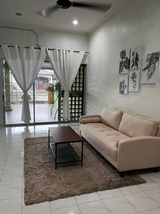 Manjung Modern + Cozy Terrace Home Lumut Bagian luar foto