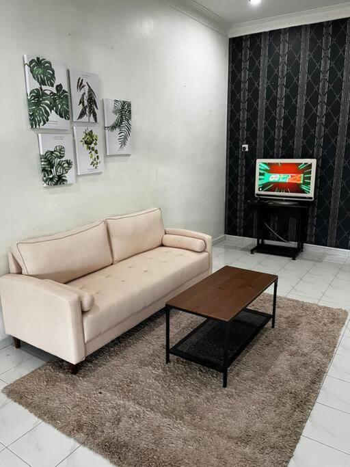 Manjung Modern + Cozy Terrace Home Lumut Bagian luar foto